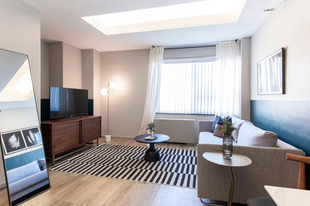 Abode Vue At 3Rd Downtown Loft Style Suite + Sleeper Sofa Louisville Buitenkant foto